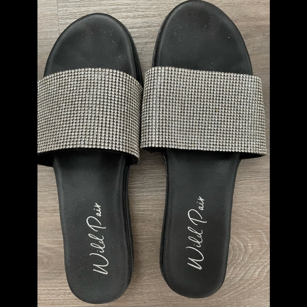 Wild Pair Womens Rhinestone Slip On Slide Sandals